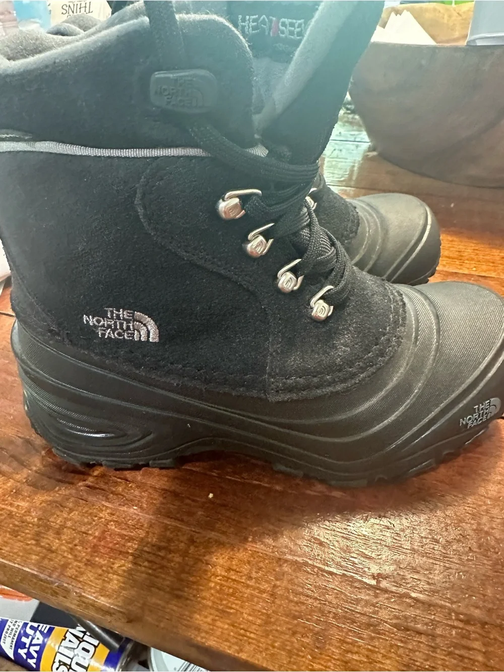The North Face Chilkat Lace II Youth 3 Black Waterproof Heatseeker Snow boots